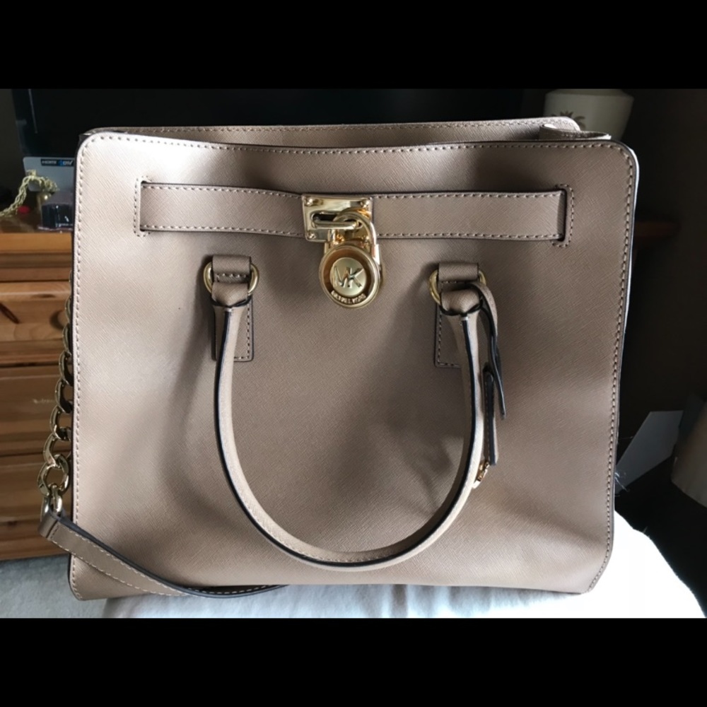 Mk purse